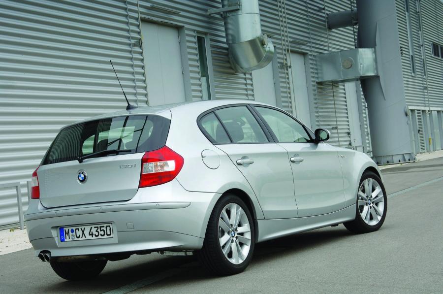  BMW 1-Series 5-Door 2005 года  (фото 64 из 187)